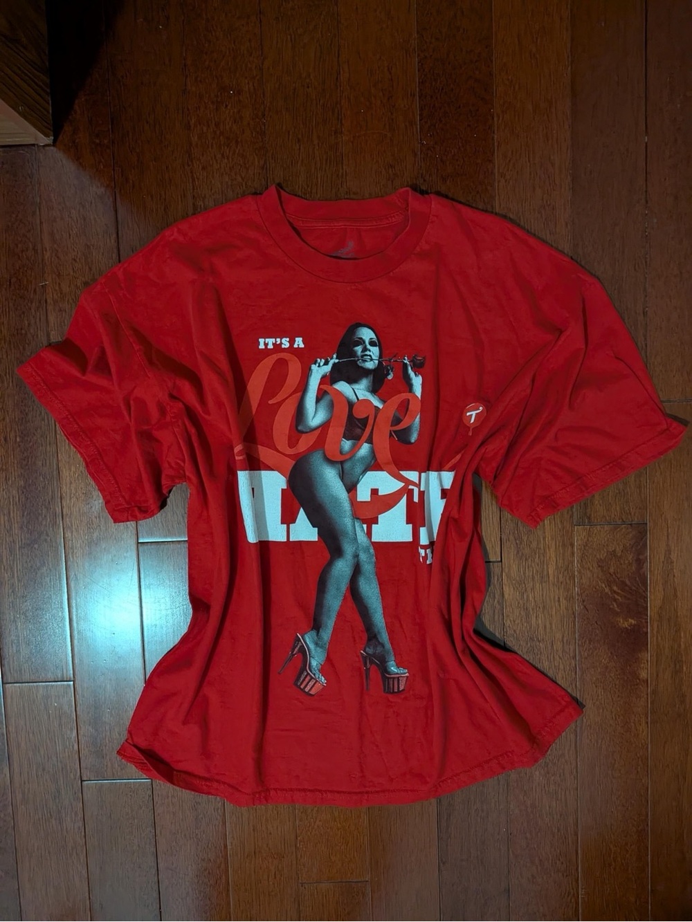 T.I.T.S. Two in the Shirt “It’s a Love Hate Thing” Graphic Tee Size 2XL